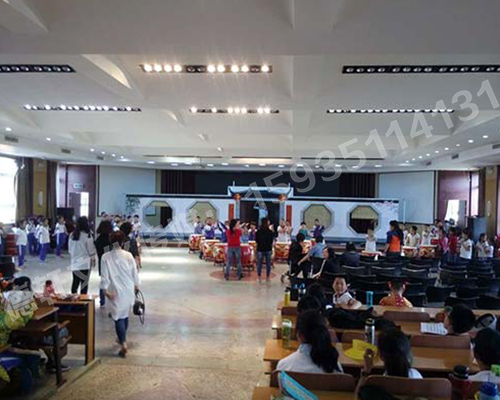 六一兒童節做的背景墻道具